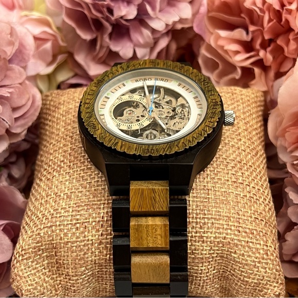 Luxury 100% Handmade Ebony and Sandalwood Automatic Kinetic Skeleton Watch - Picture 9 of 16